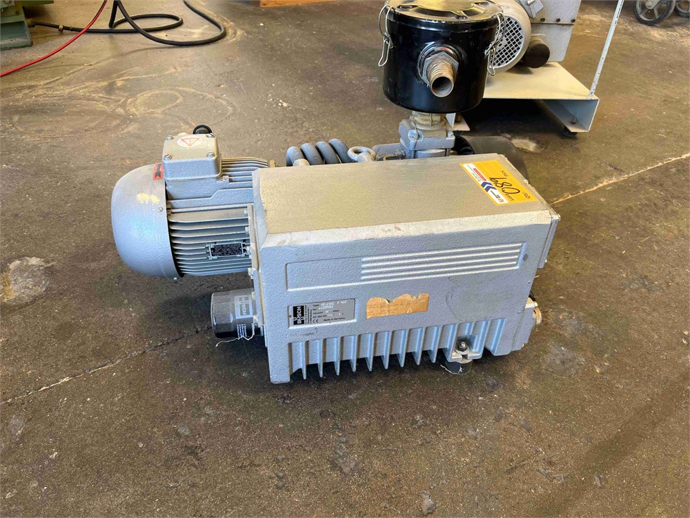 Busch "RC0100 E 502" Vacuum Pump