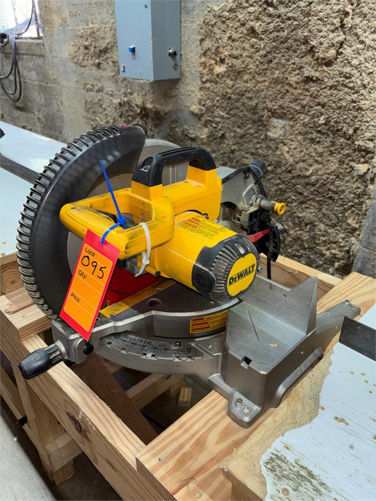 DeWalt "DWS715" Miter Saw as pictured