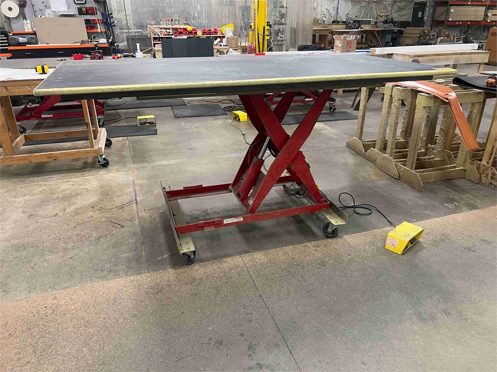 Southworth "LL1.5-35" Scissor Lift Table