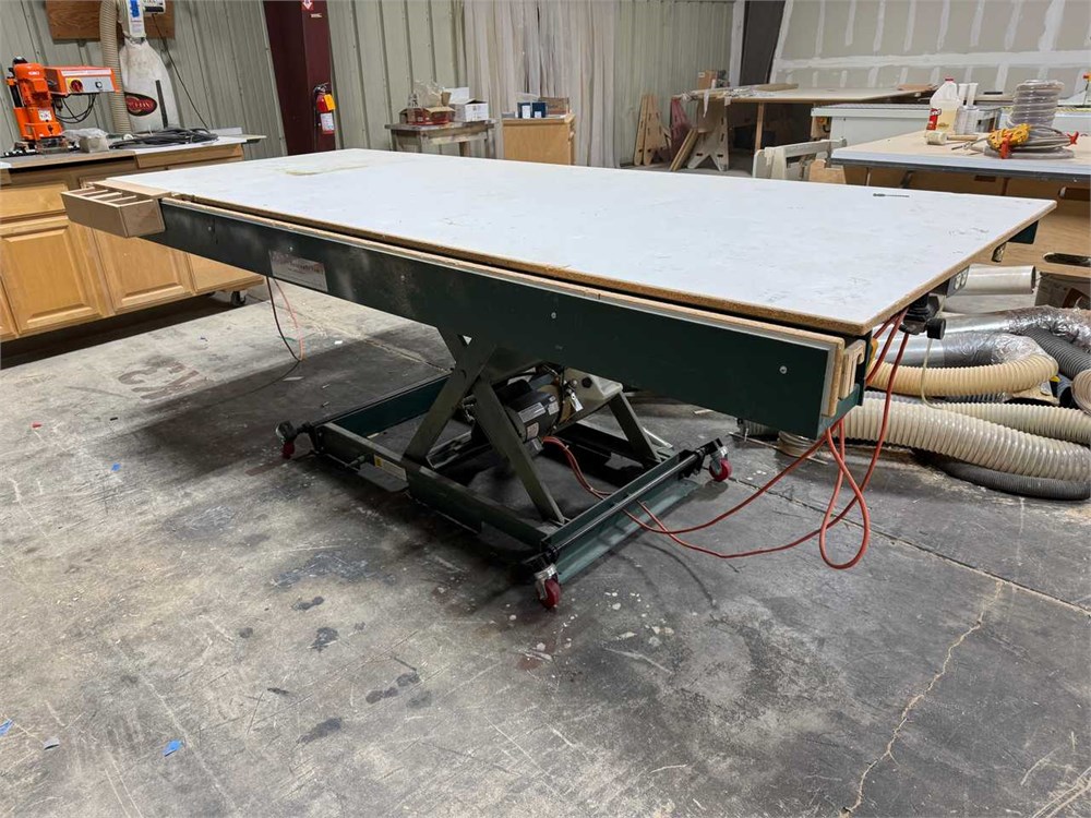 Marcon Lift Table