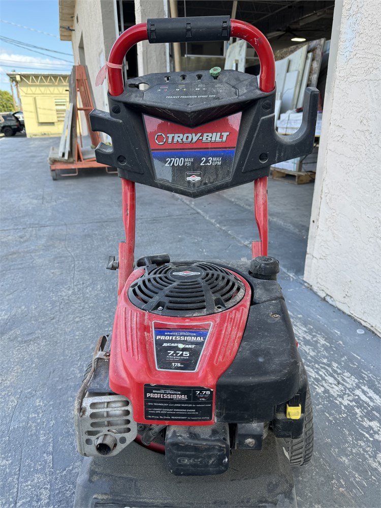 Troy Built 2,700 PSI Power Washer