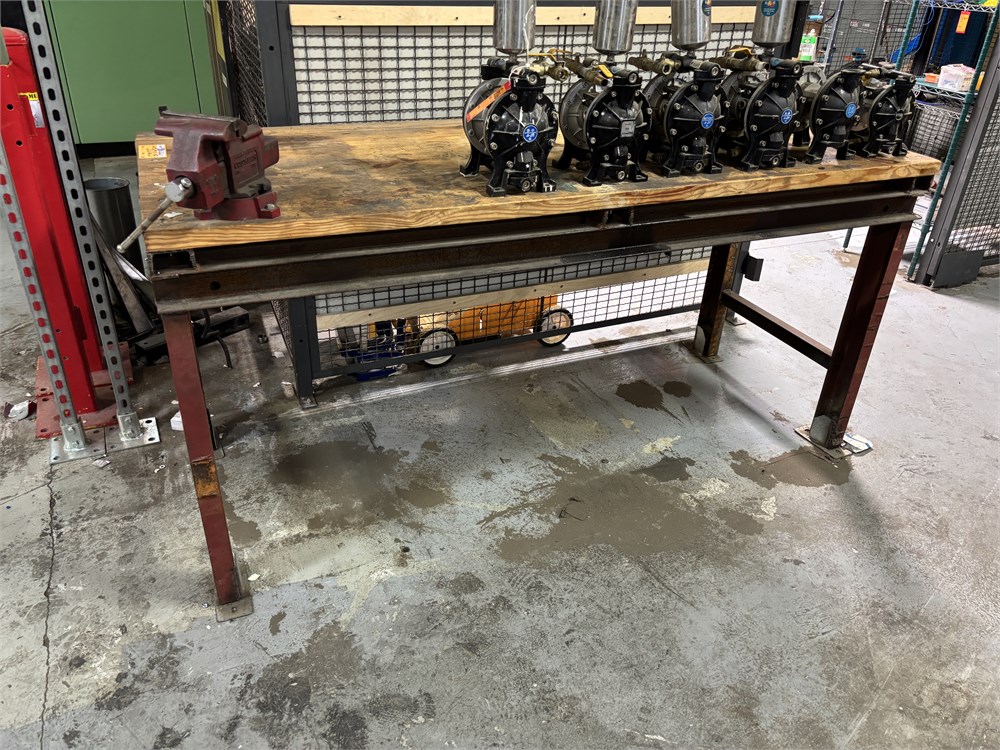 Work Table w/Vise