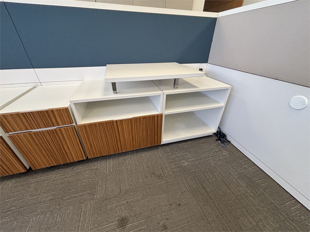 Office Cubicles / Furniture