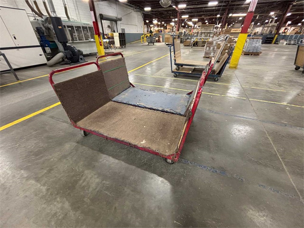 Lot of (2) Carts