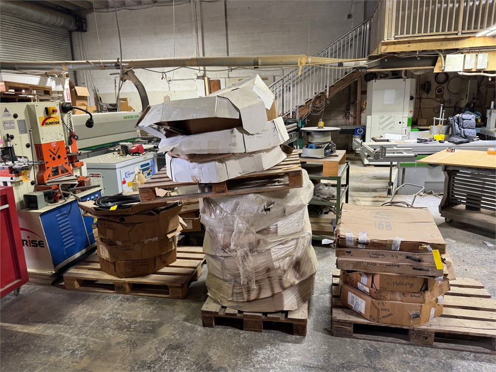 Assorted Wood Molding and Trim Pieces