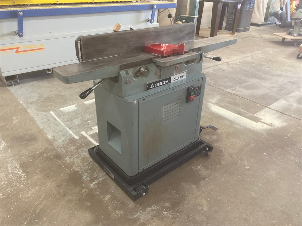 Delta "DJ 15" Jointer - 6" -Rolling Stand