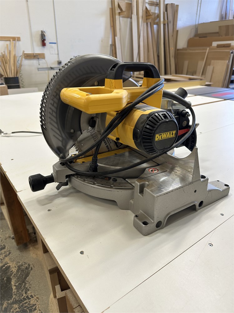 DeWalt "DW703" Miter Saw