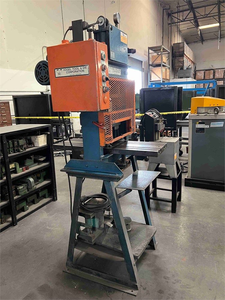 Vogel Tool & Die "36IAFS" Punch Press