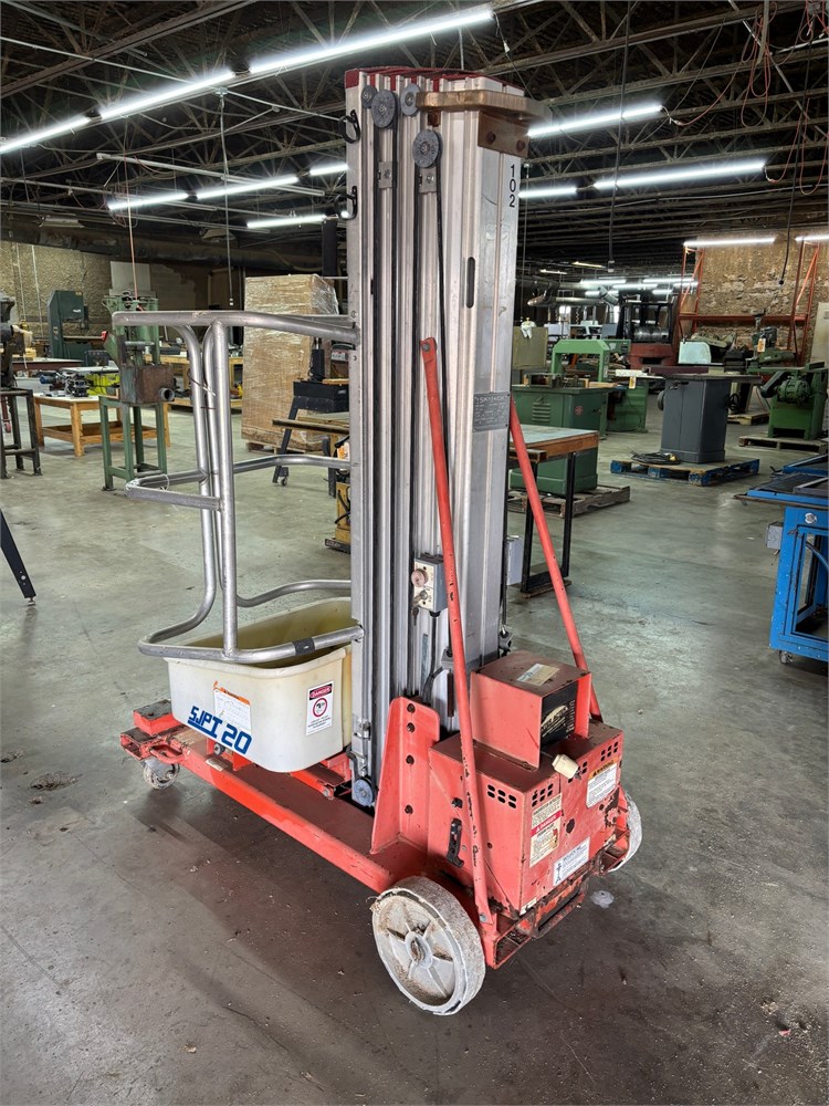 Skyjack "SPJT 20" Man Lift