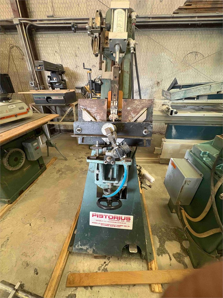 Pistorius "ACN" Automatic Clamp Nailing Machine