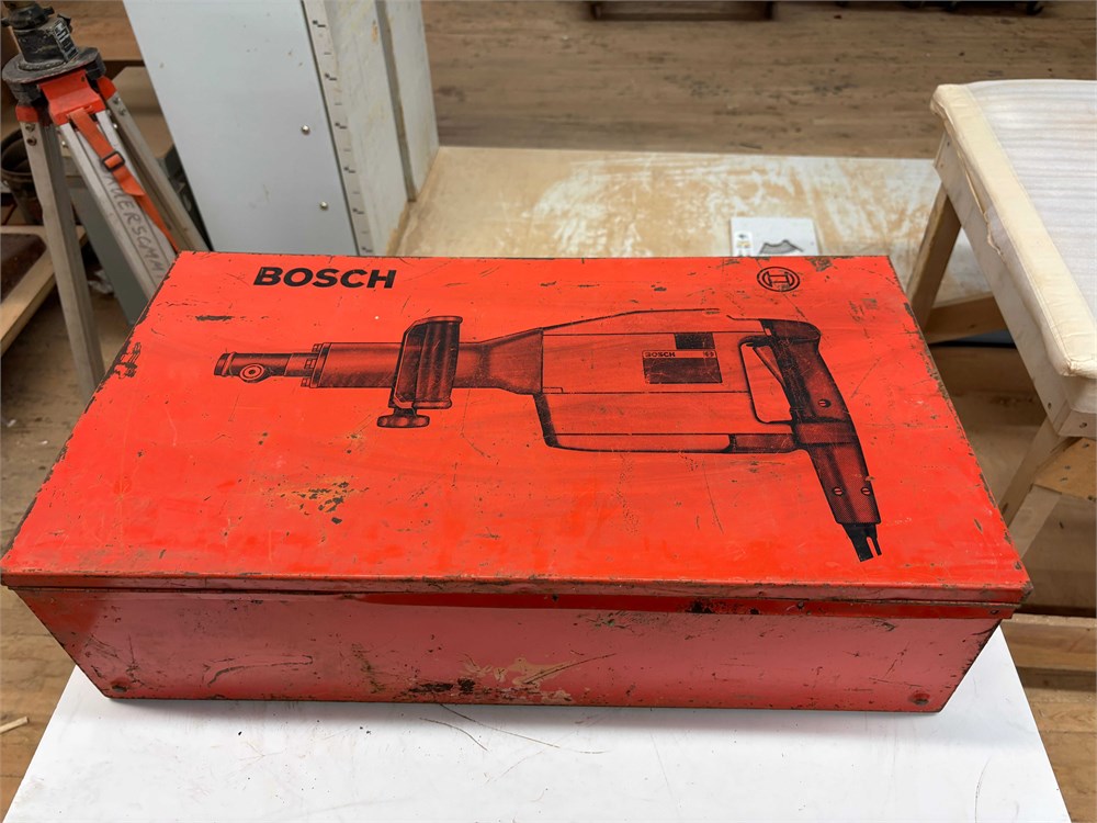 Bosch 11305 Demolition Hammer Kit