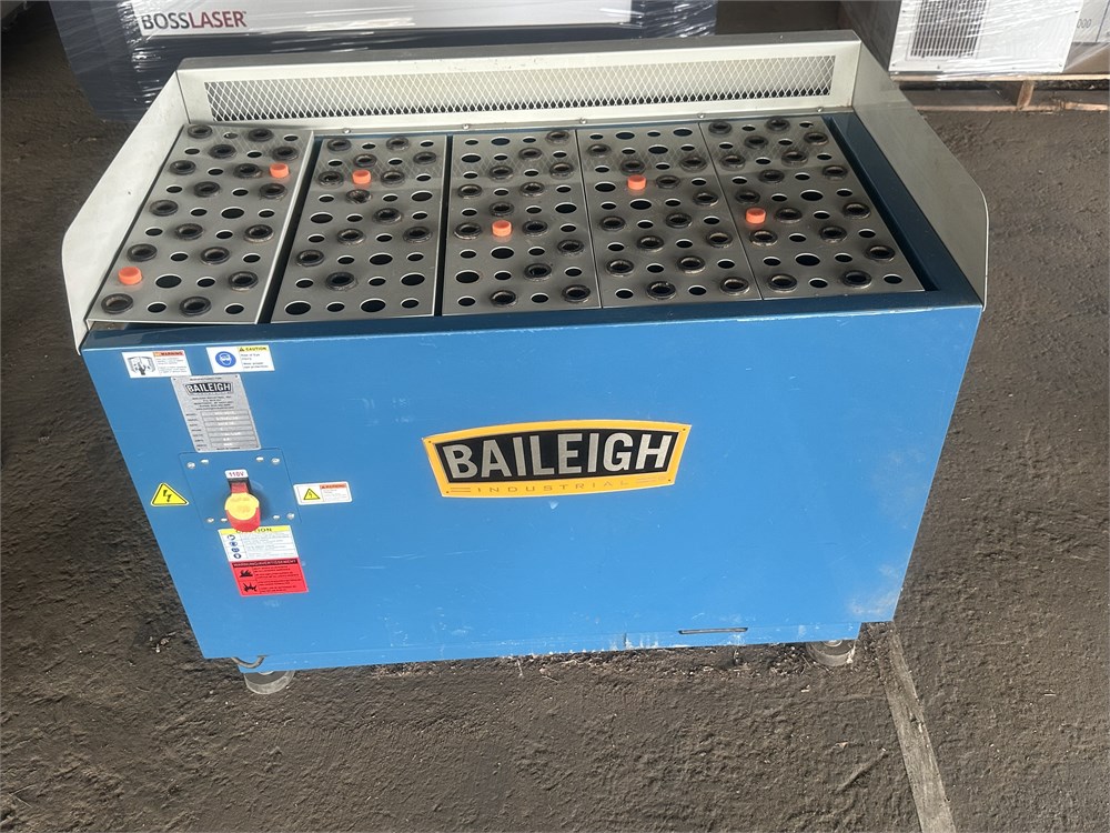 Baileigh "DDT-3519" Downdraft Table