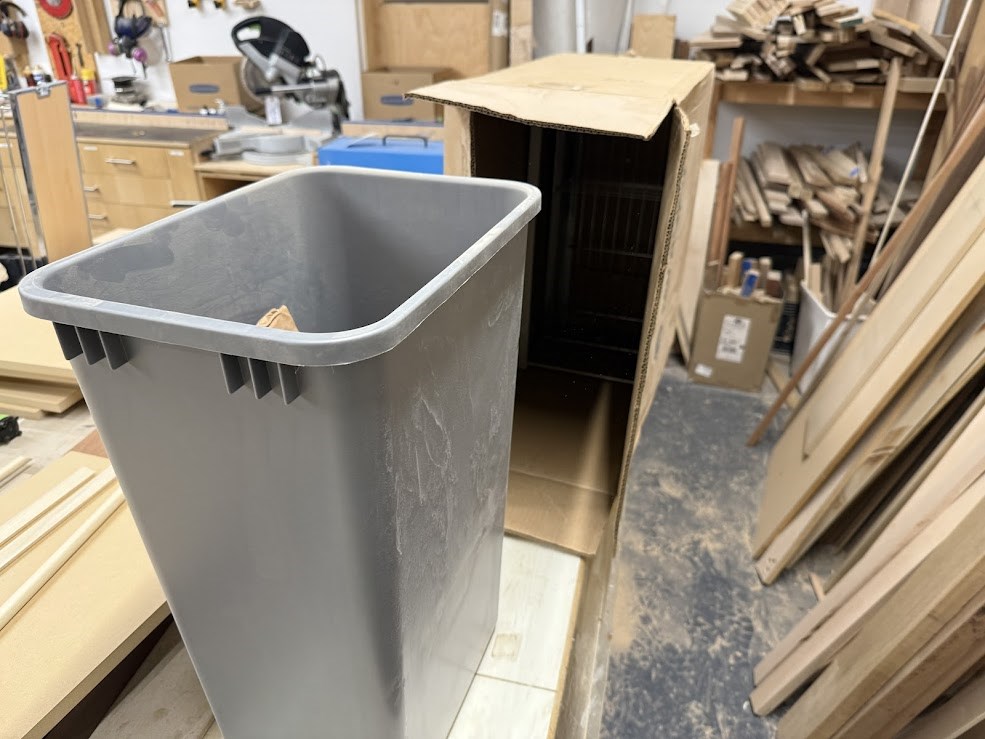 50 Quart Waste Bin w/Pull-Out Brackets