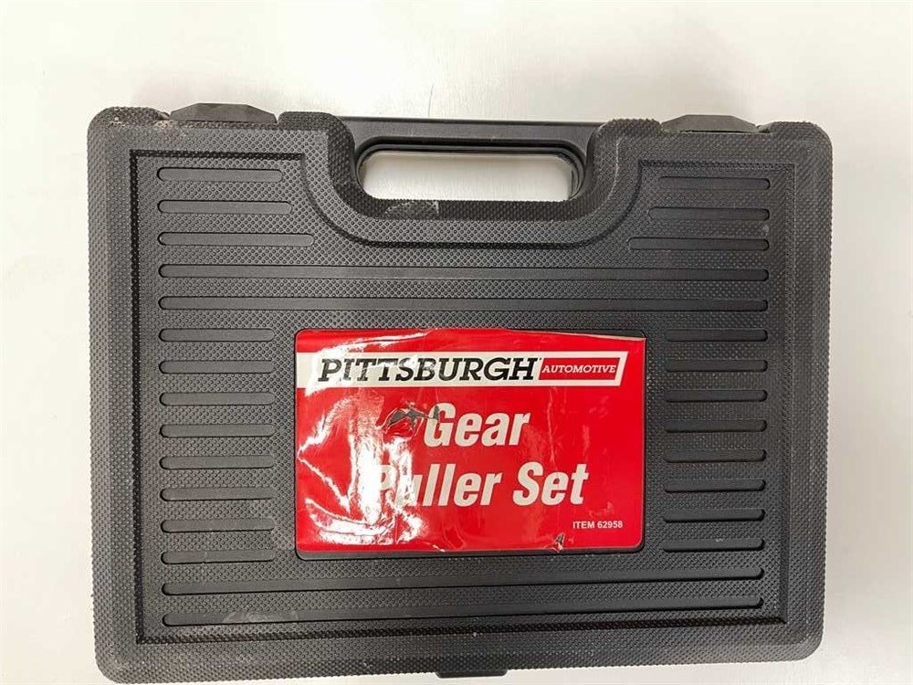 Pittsburgh Gear Puller Set