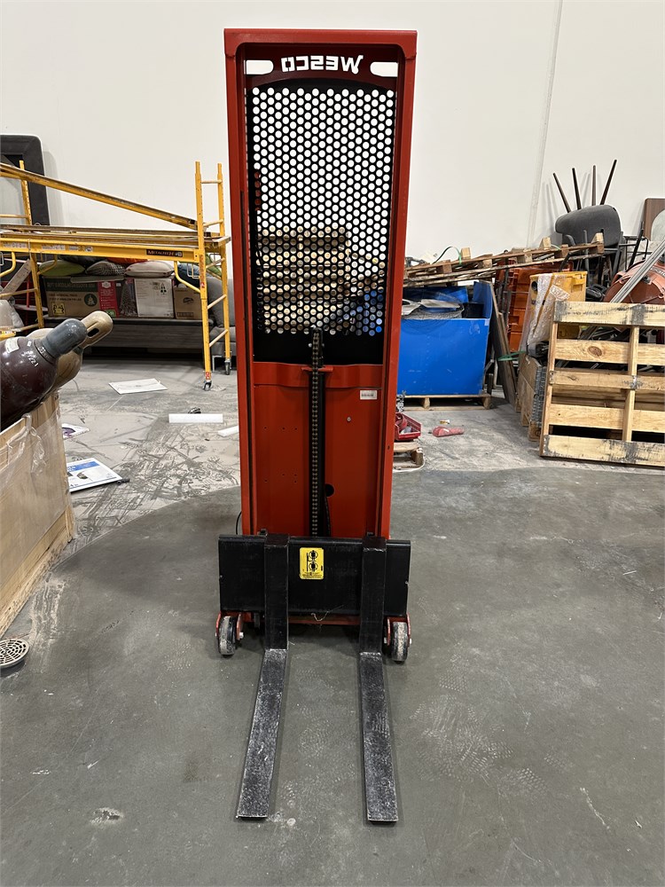 Wesco Pallet Stacker