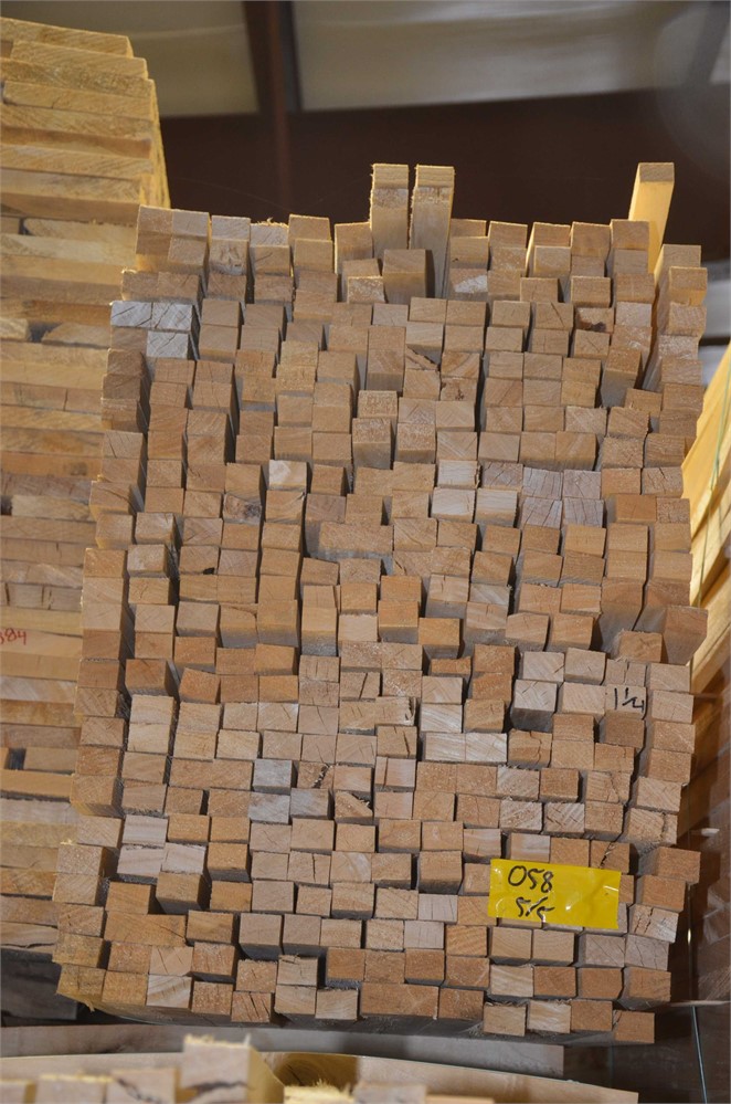 Poplar  4/4 x 1-1/4"  S4S lumber Qty (5) bundles