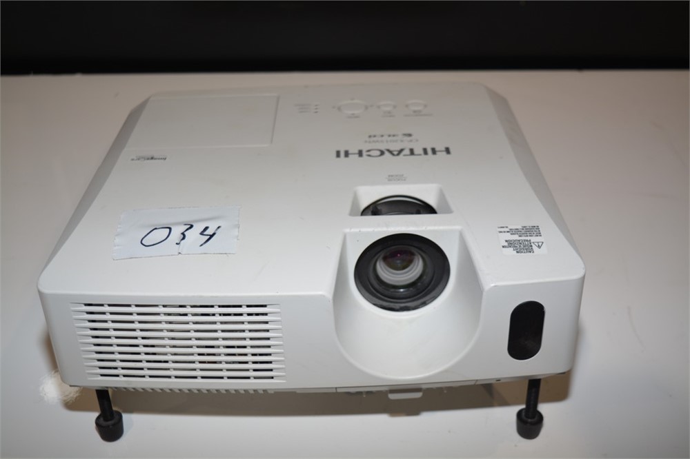 Hitachi "CP-X2015WN" Projector