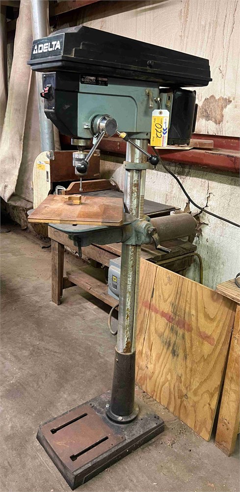 Delta "17-900" Drill Press