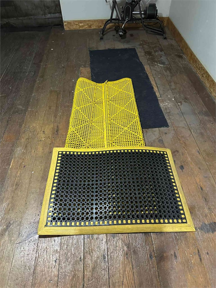 Floor mats