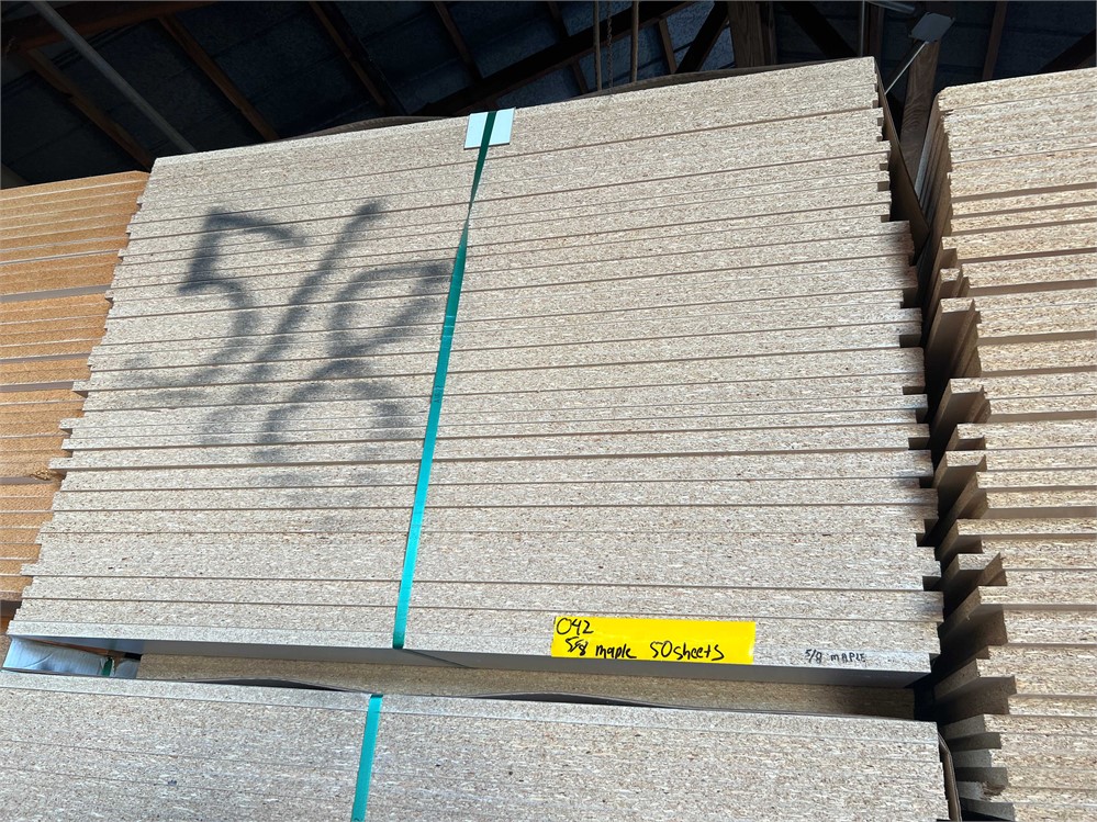 50 Sheets of 4' x 8' 5/8" Maple Particle Board