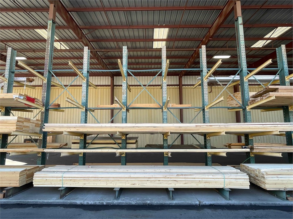 Double-Sided Cantilever Rack