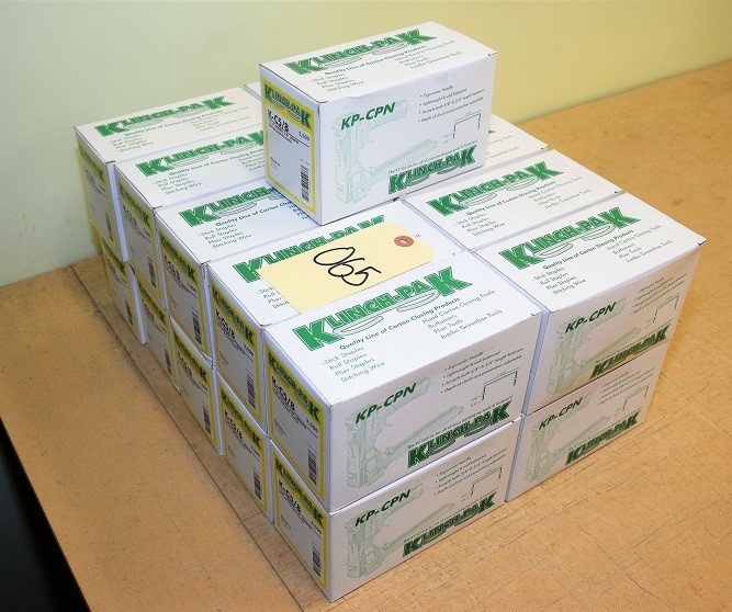 (21) BOXES OF KLINCH PAK CARTON CLOSING STAPLES * 1.25" x 5/8"