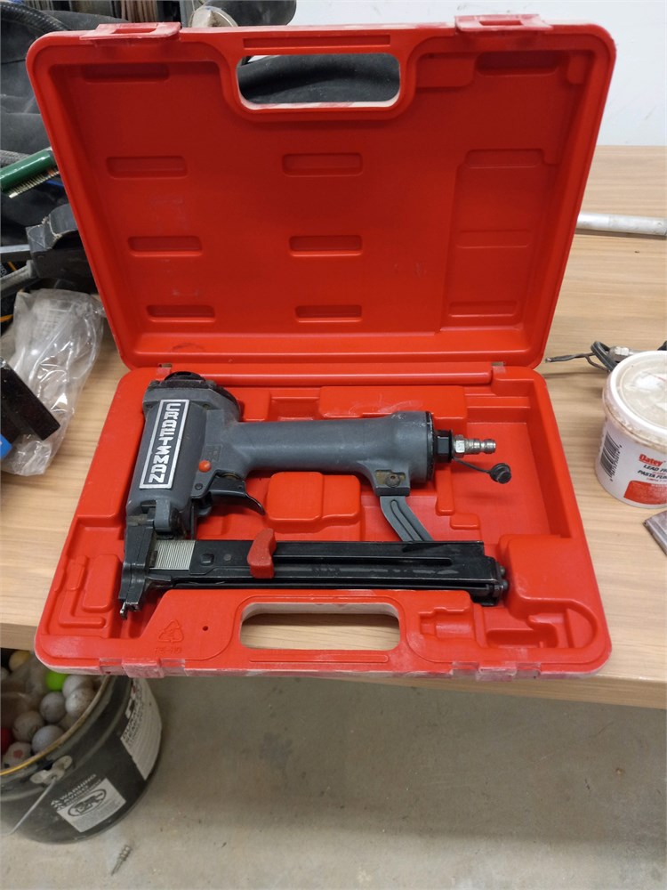 Craftsman Pneumatic Nailer