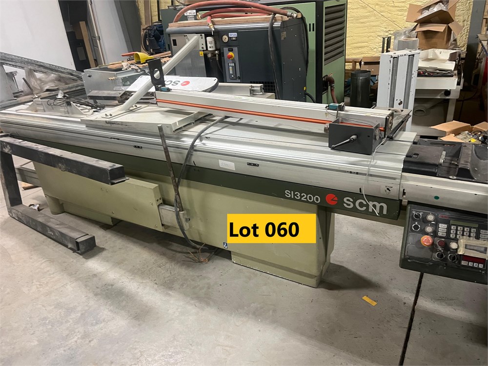 SCM "SI3200" Siding Table Saw