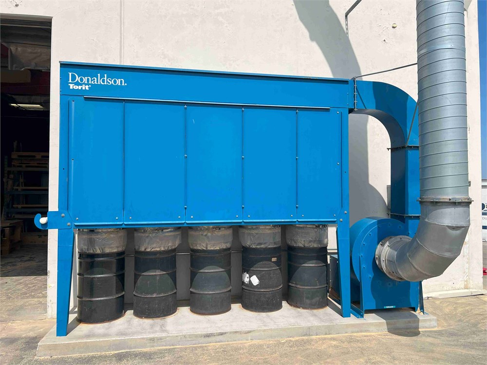 Donaldson "IRD Baghouse" 30hp Dust Collector