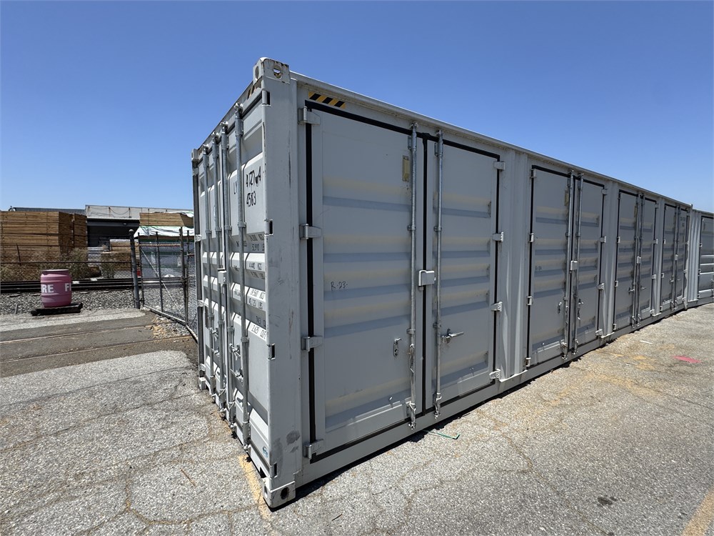 40' Shipping Container