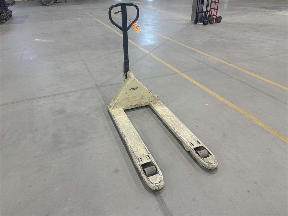 White Pallet Jack