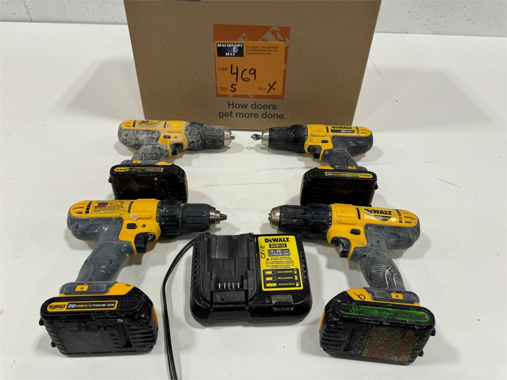 Lot of Dewalt Power Tools - Qty (5)