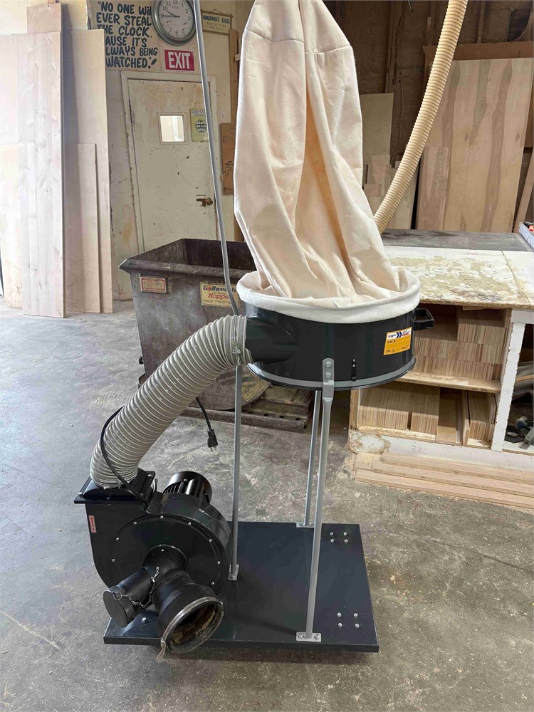 Central Machinery "97869" 2hp Dust Collector