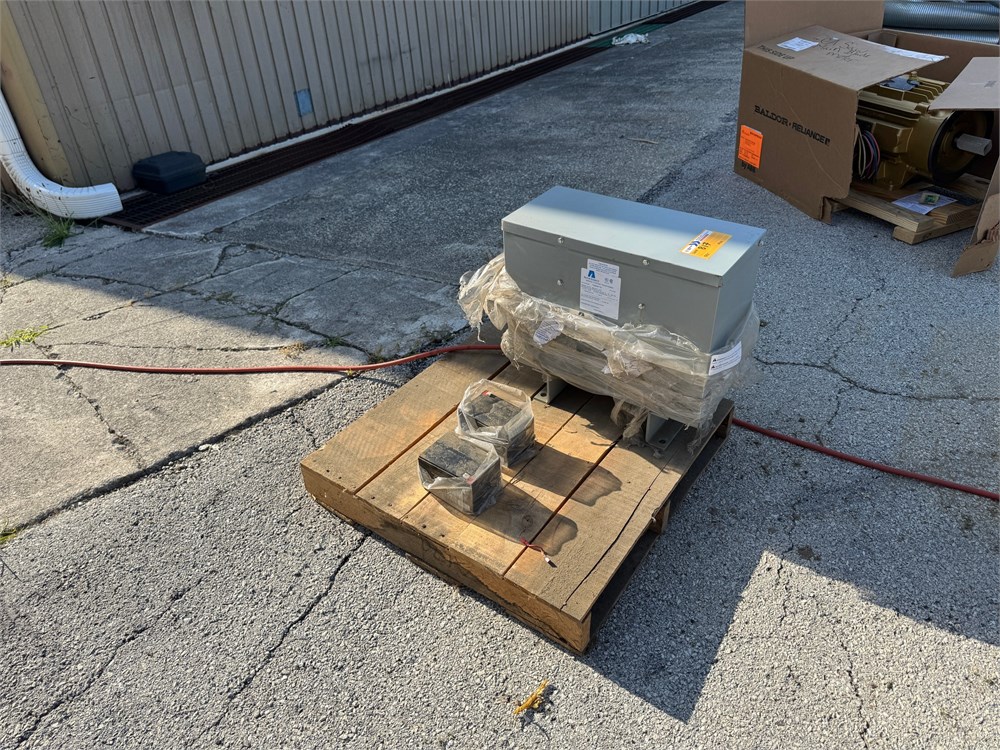 lot of transformers as pictured