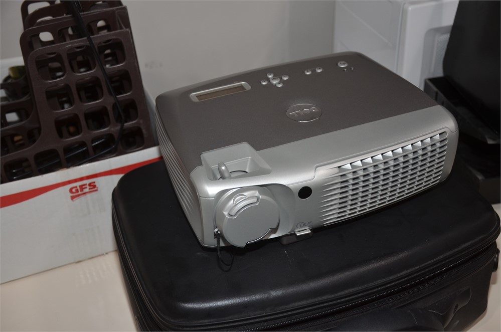 Dell "4100MP" Projector