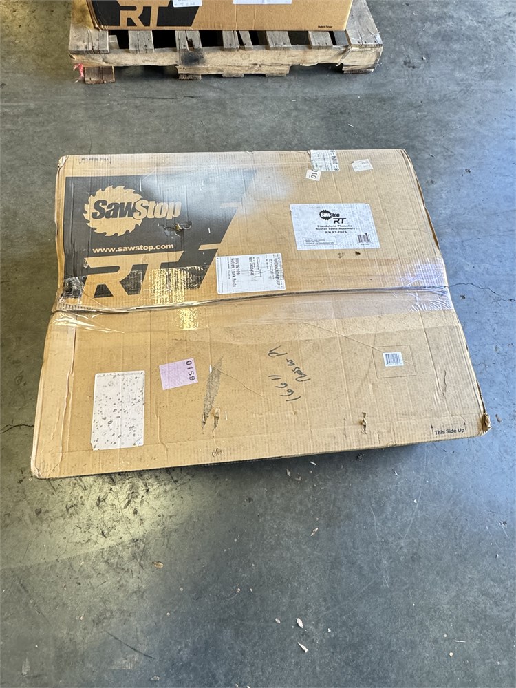 SawStop "RT" Router Table Assembly Package