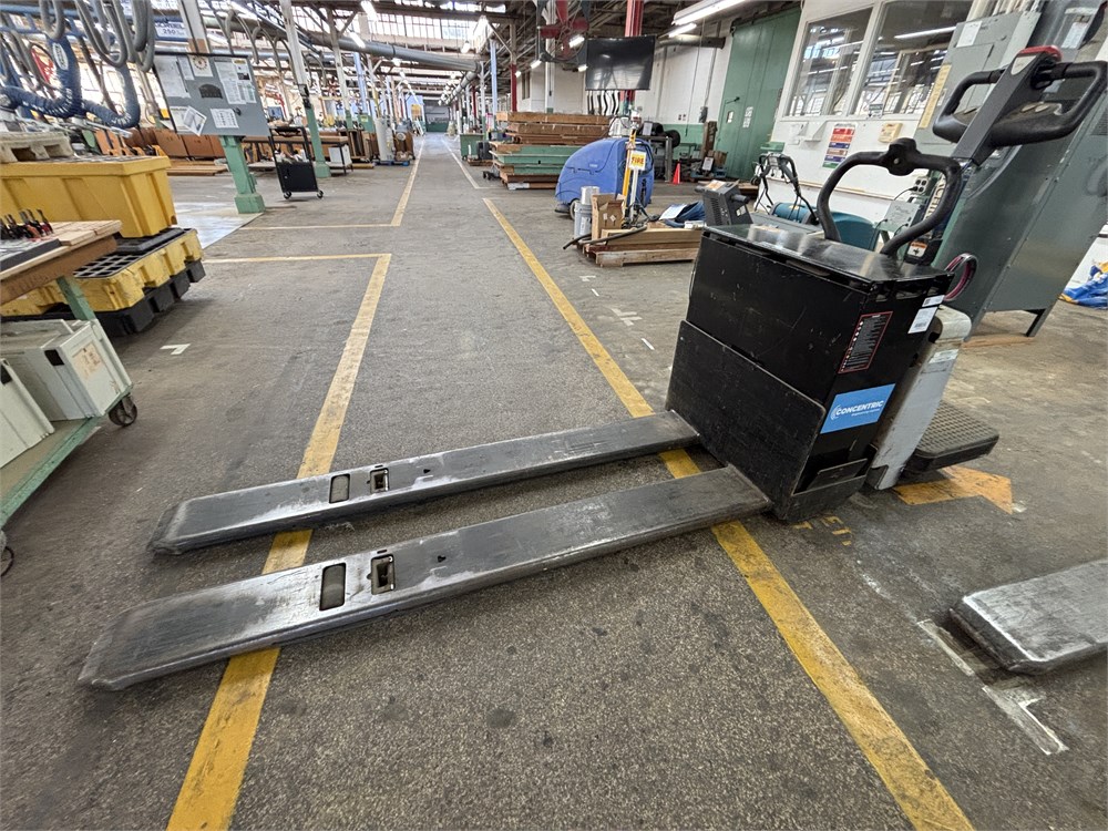 Barret Ride Long Powered Pallet Jack