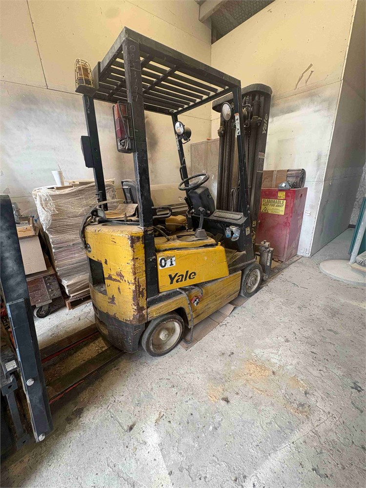 Yale 2000 Pound Forklift