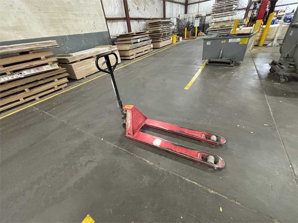 Raymond "RJ50N" Pallet Jack