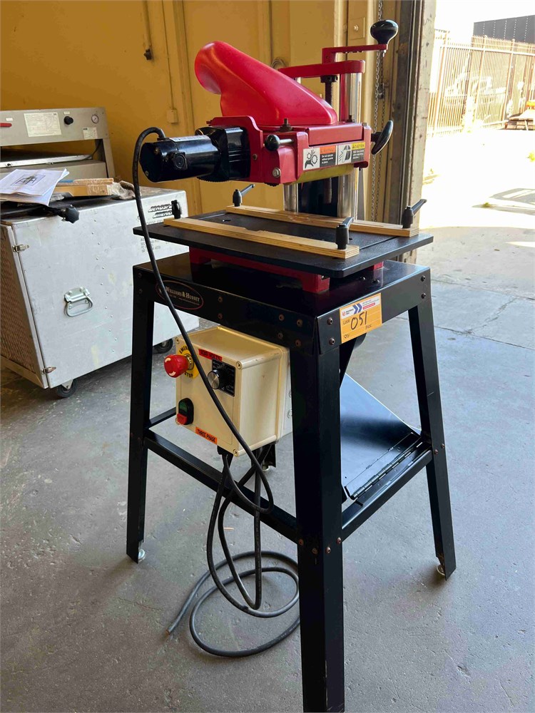Williams & Hussy "206" Moulder
