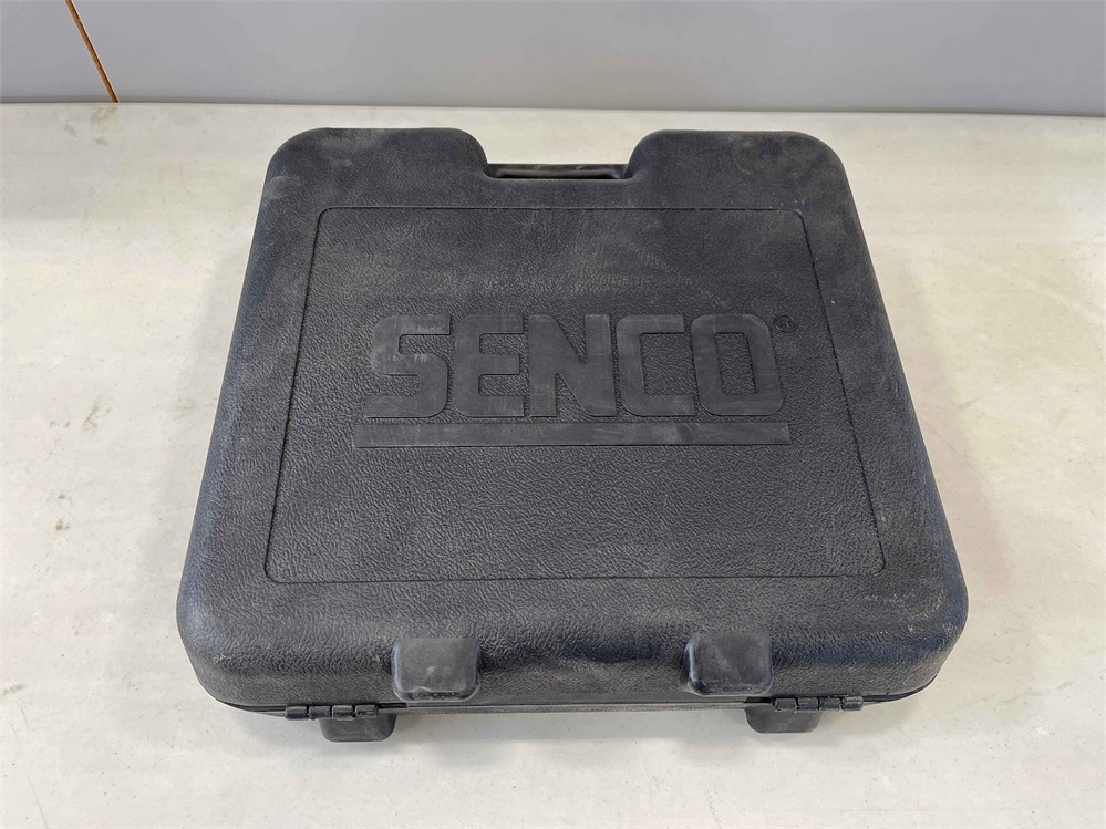 Senco "42XP" Finish Nailer with carrying case