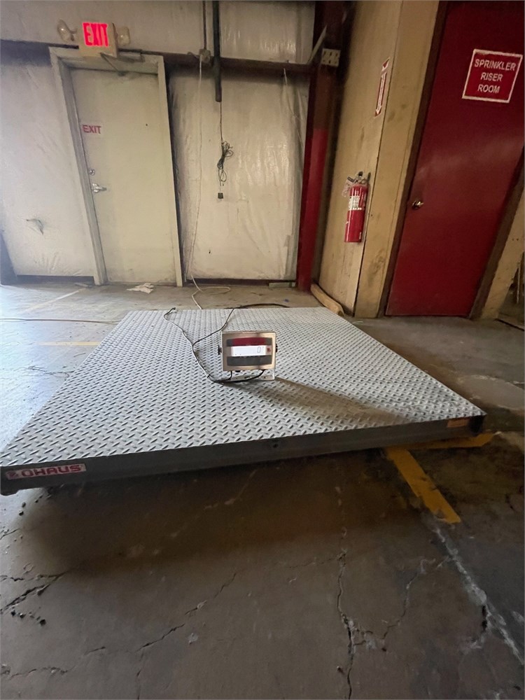 Ohaus "VX Floor" Scale