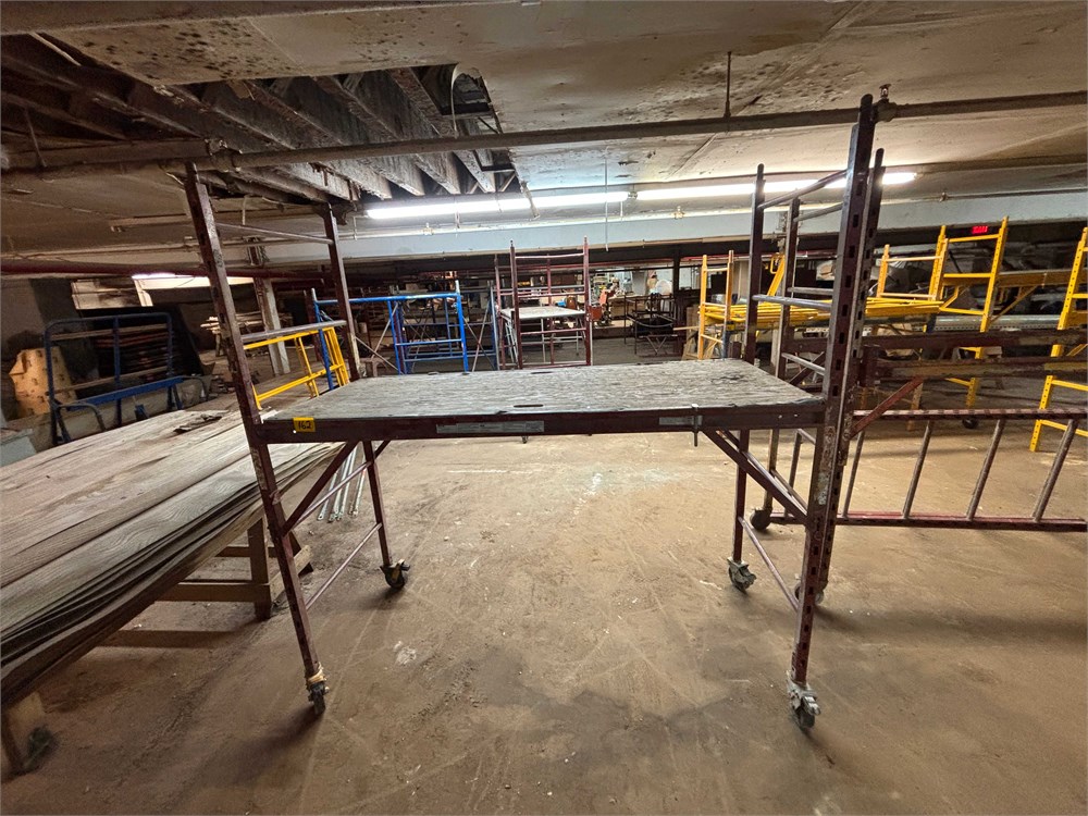 Rolling Scaffold Platform