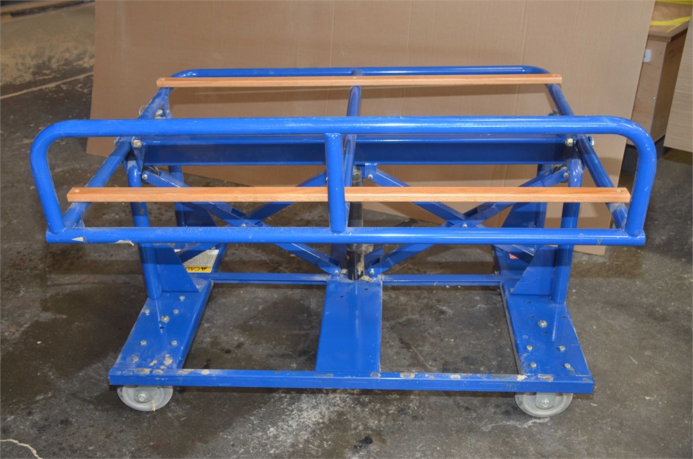 Adapa tilting plywood cart