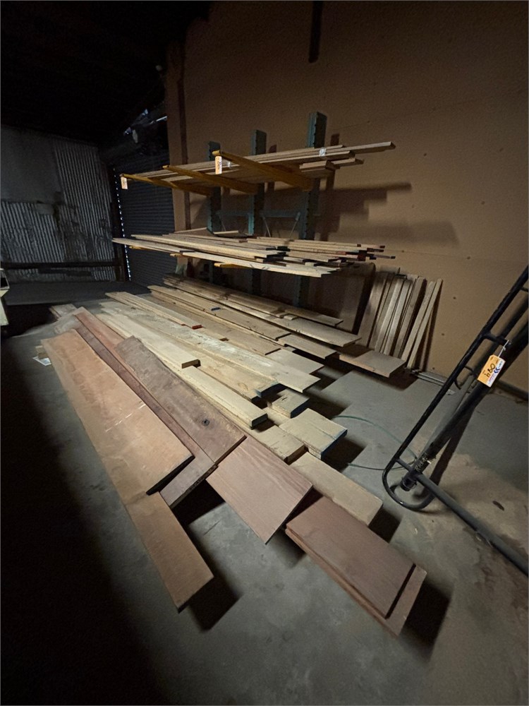 Lot of Lumber as pictured