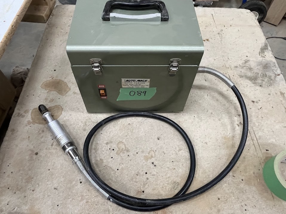 Auto Mach "WCS-100" Wood Carver