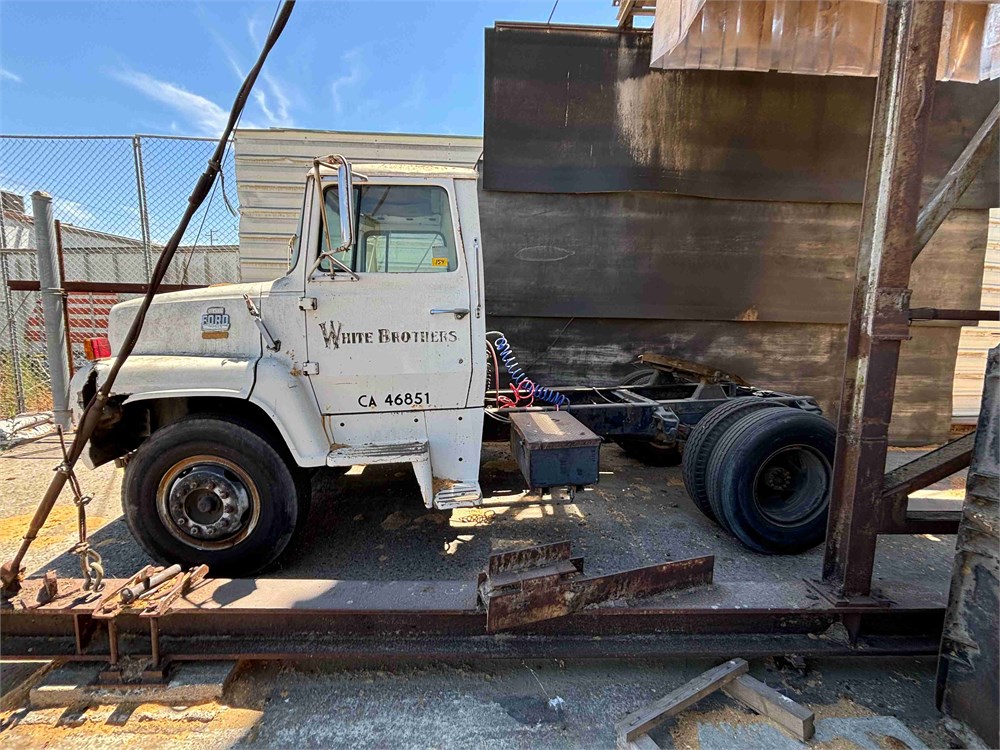 Ford 700 Truck