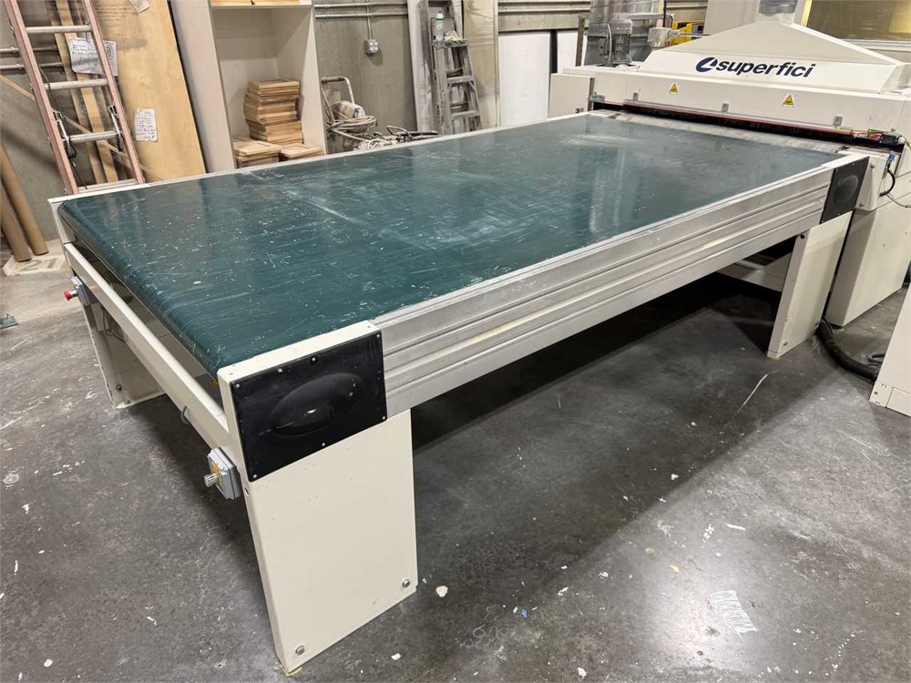 Superfici "TT1-3000" Powered Belt Conveyor