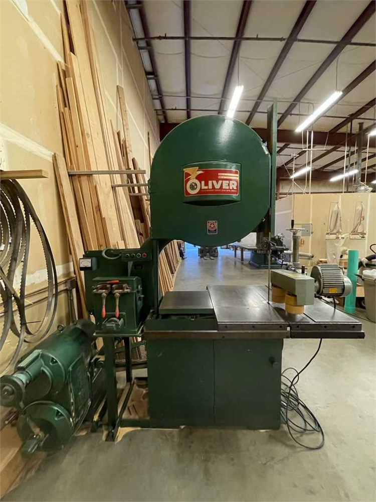 Oliver "416-D" Heavy Duty Resaw with Univer Power Feeder