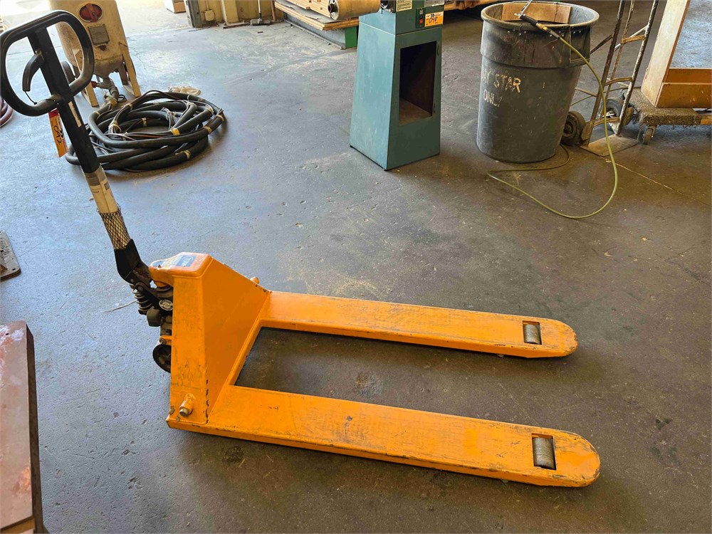 Titan Pallet Jack